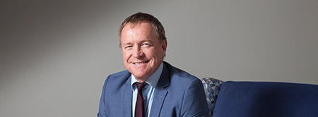 Contact Dawie Roodt